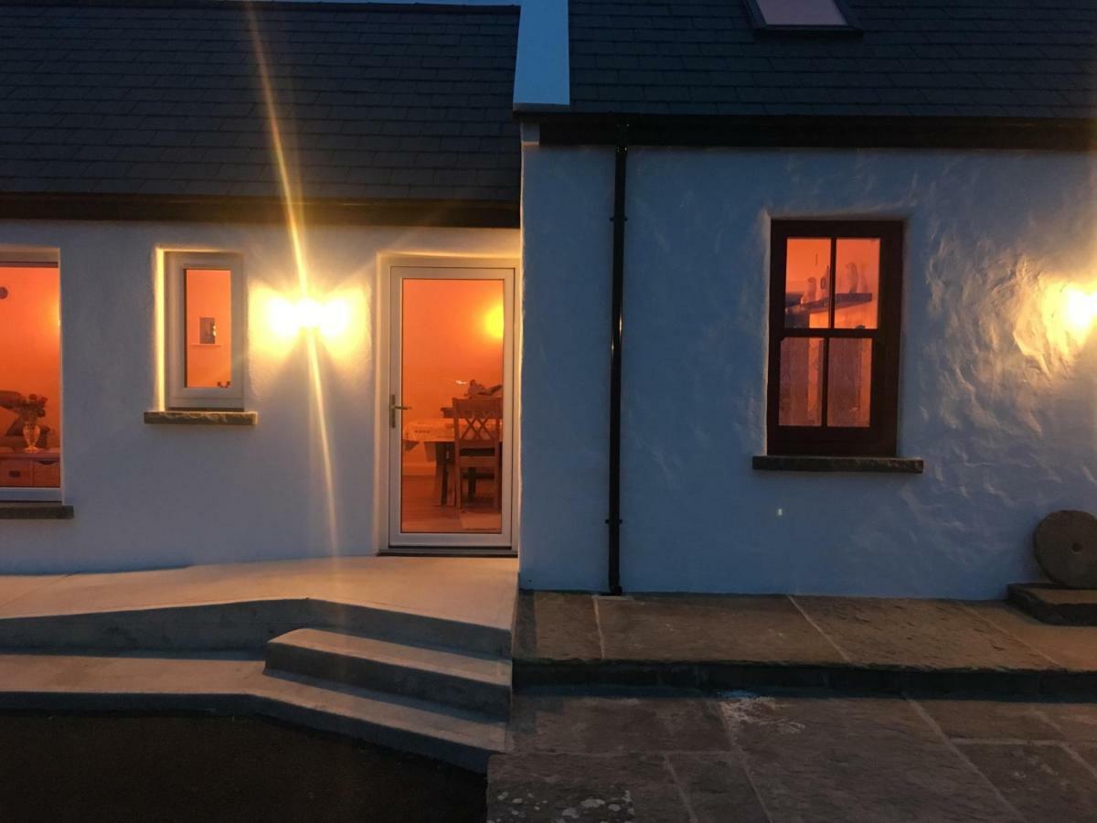 Conway's With Sea View Nestling By Cliffs-of-moher Liscannor